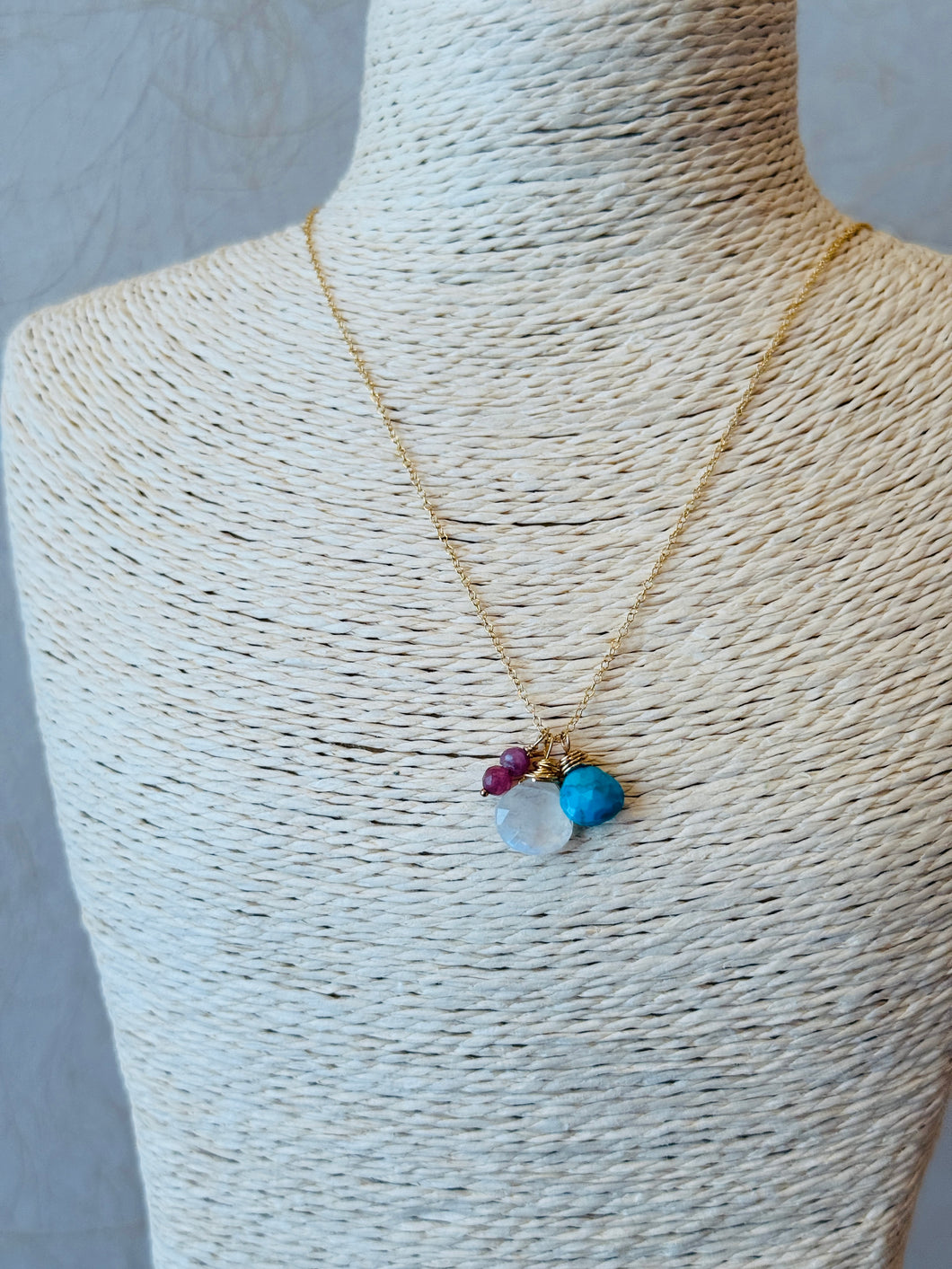 Triple gem-stones necklace