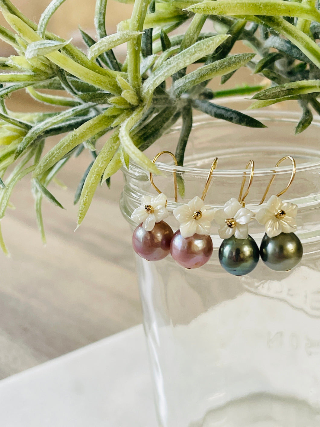 Hibiscus Pearl earrings