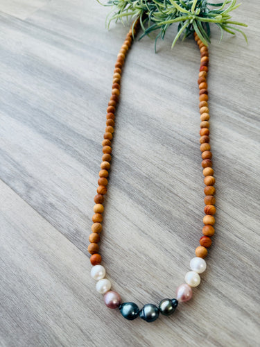 Tahitian 'iliahi long necklace