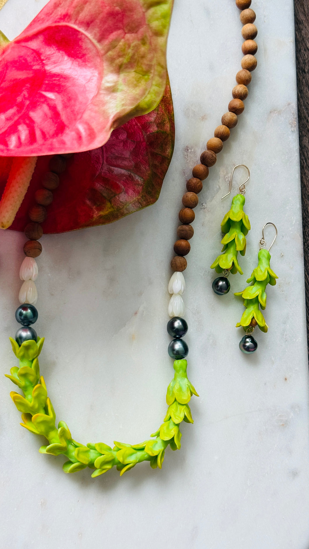 Pakalana & Tahitian Pearl earrings