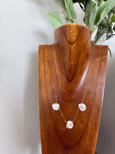 Coin Pearl short necklace