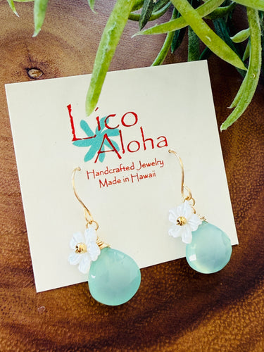 Kahe S Hibiscus earrings