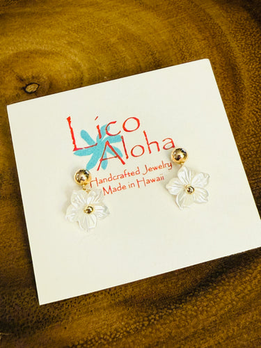 Post Hibiscus earrings