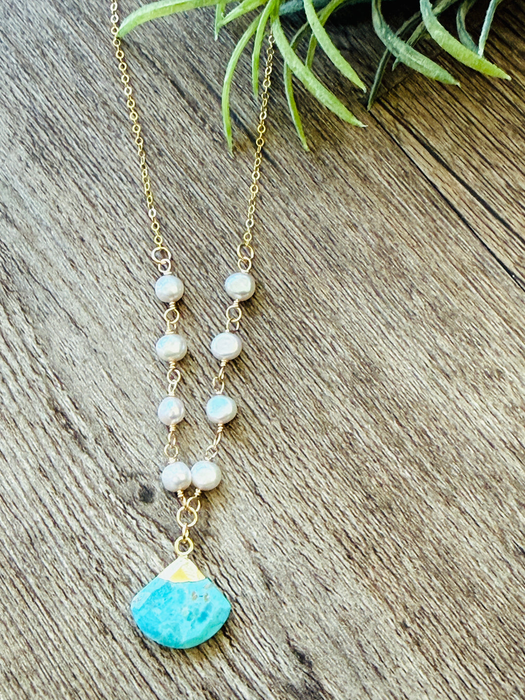 Fan Turquoise necklace