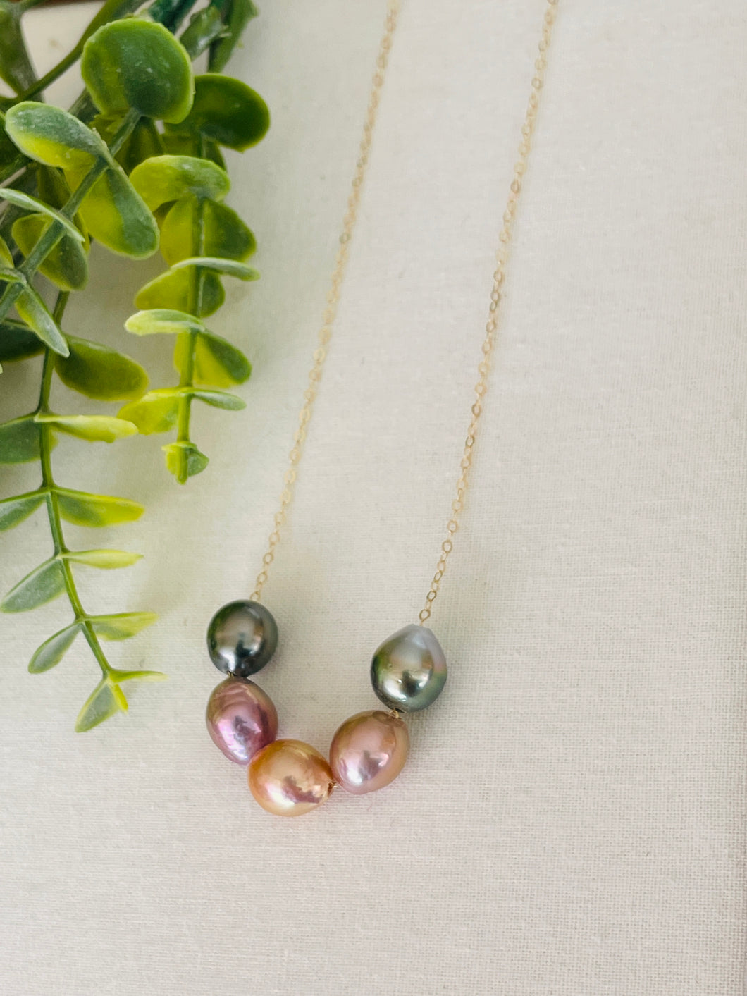 5 Tripple Edison & Tahitian pearls necklace